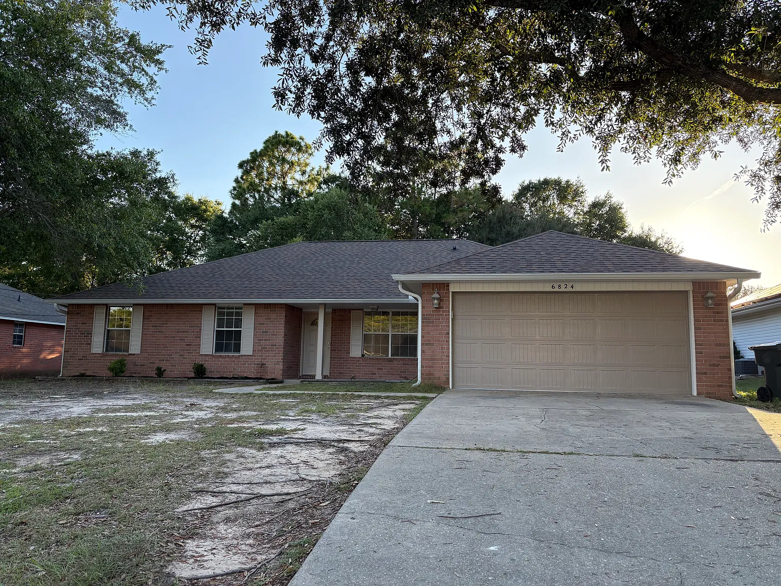 4 bed, 2076 sqft, $2,100 — Photo 1