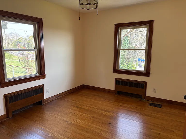 6003 N Broadway St — Photo 15
