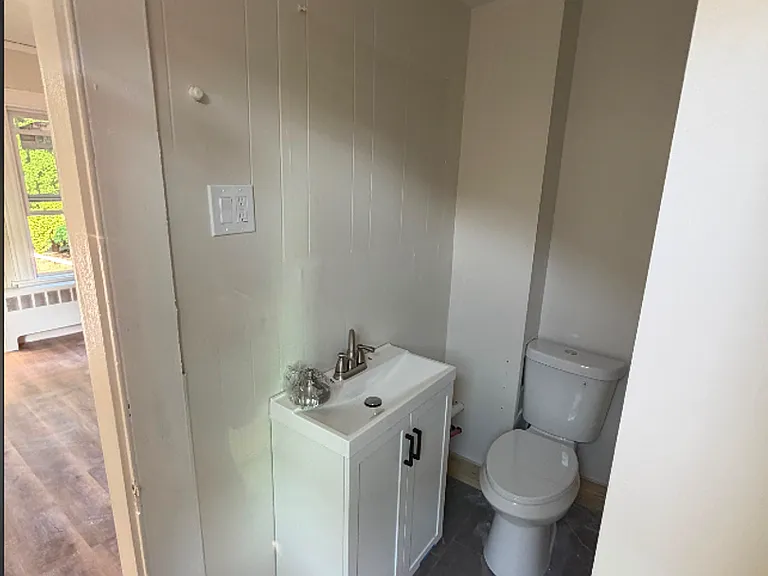 23 Howe St — Photo 4