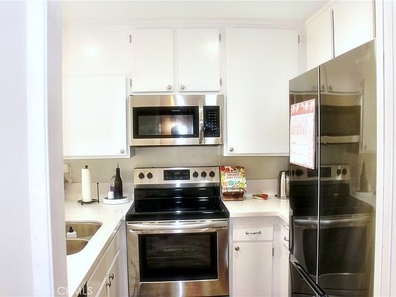 5th image of 1049 W Pine St APT C