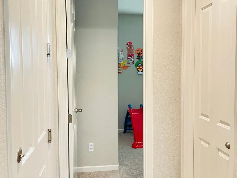 291 E Phelps Dr — Photo 10