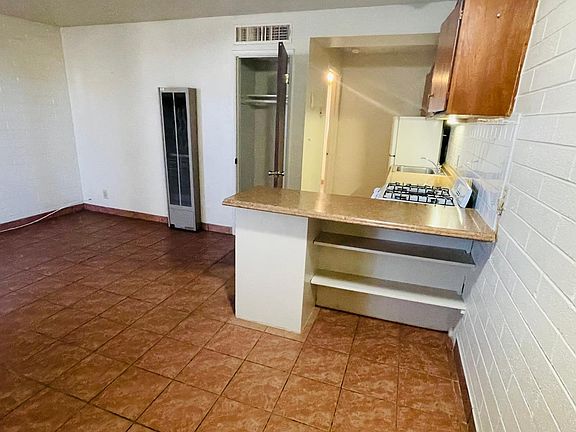 4th image of 5519 E Helen St #7ebea7fb9