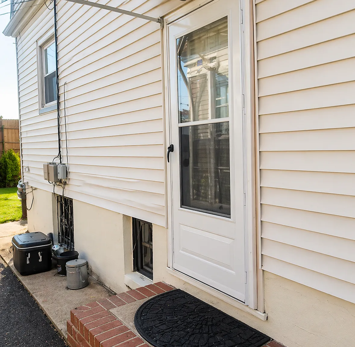 3 bed, 2701 sqft, $2,850 — Photo 3