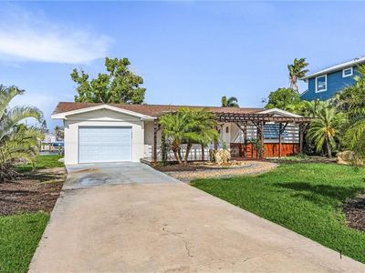 2579 Sanibel Blvd, Saint James City, FL, 33956