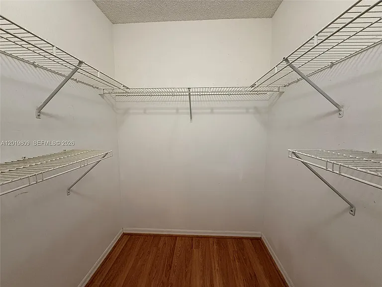 2078 Madeira Dr #0 — Photo 17