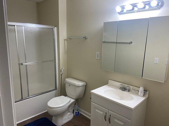 2nd image of 1807 Hampton Woods Way