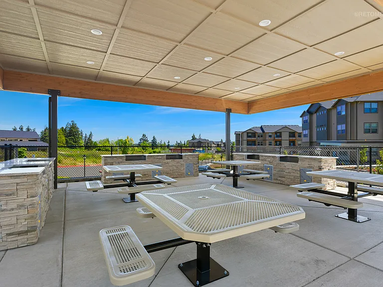 The Grove Apartments — Photo 22