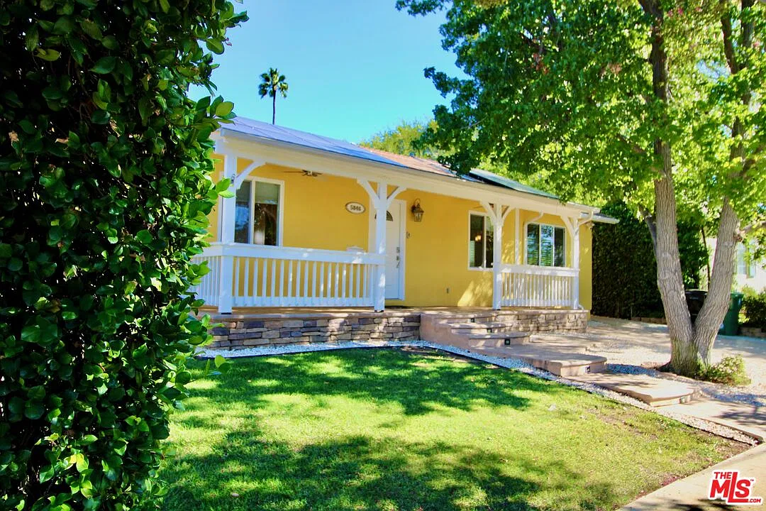 5 bed, 3.0 bath, 2317 sqft, $5,995 — Photo 3