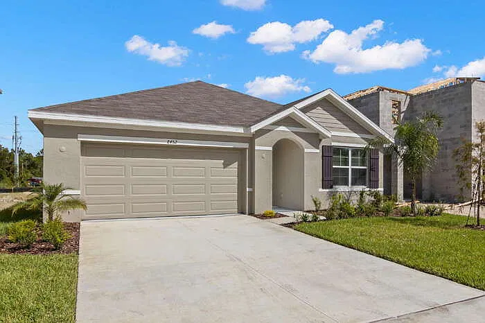 3 bed, 2.0 bath, 1672 sqft, $2,400 — Photo 3