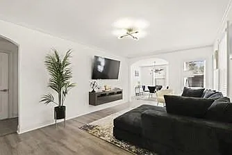 3 bed, 2.0 bath, 1104 sqft, $2,200 — Photo 4