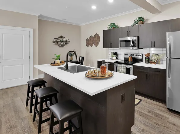 Pointe Grand Jacksonville West