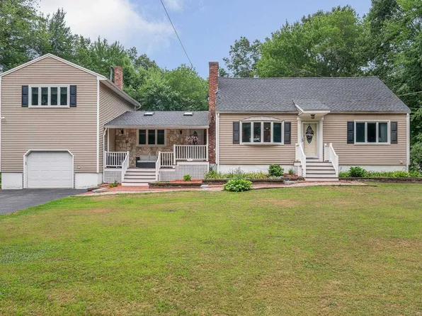 31 Leonard Drive, Pelham, NH 03076