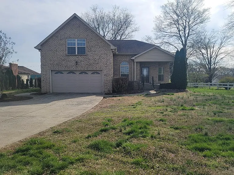 1031 Red River Rd — Photo 1