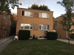9121 Lawler Ave, Skokie, IL 60077