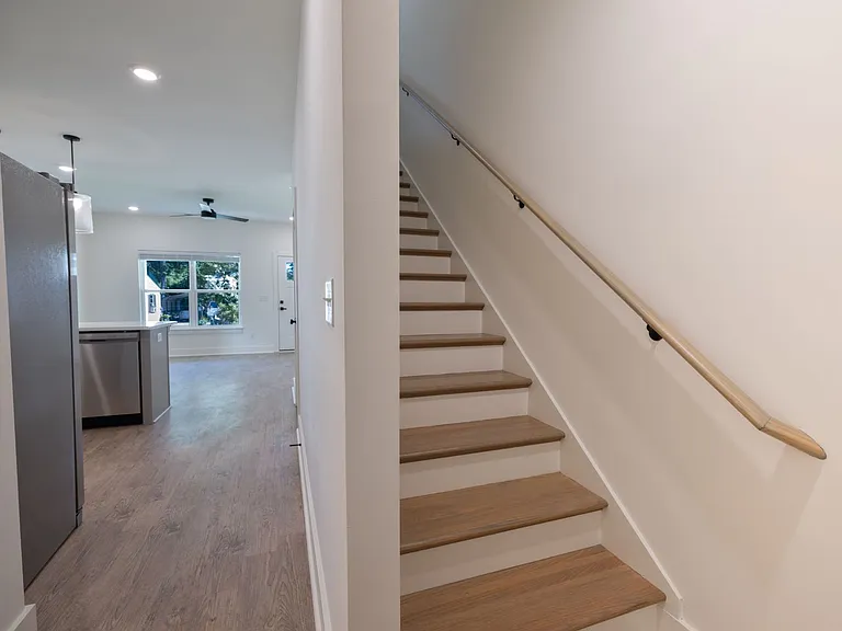 101 Spencer St — Photo 10