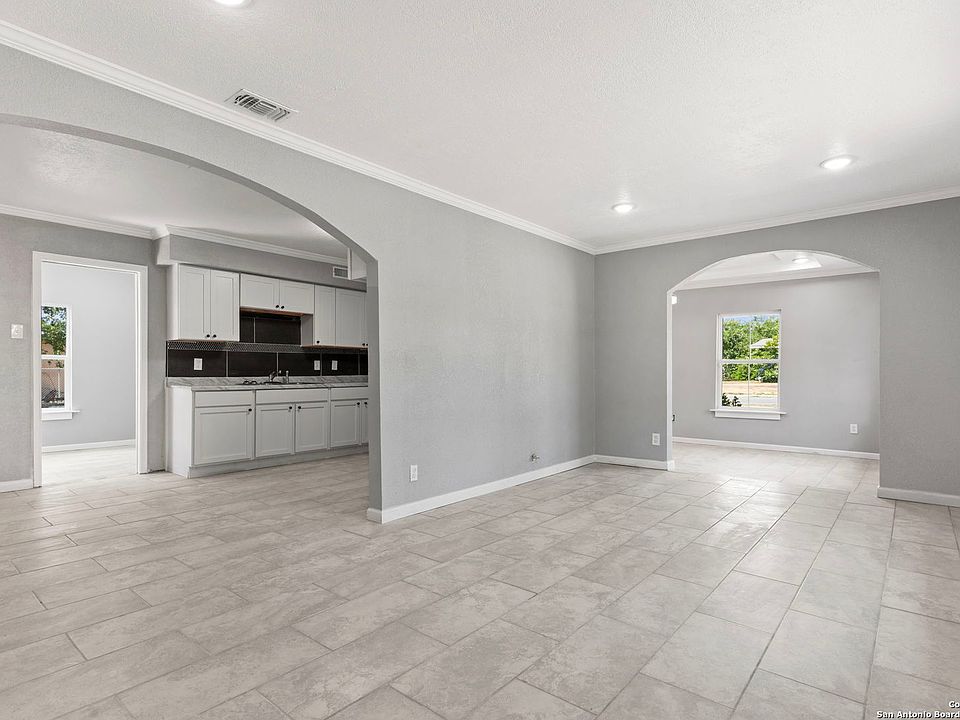 1st image of 6046 LARK VALLEY DR