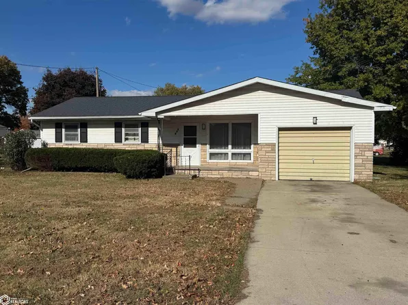 534 Jefferson St, Wapello, IA 52653