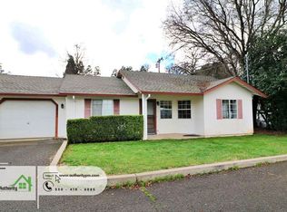2875 Reservoir Ln #A, Redding, CA