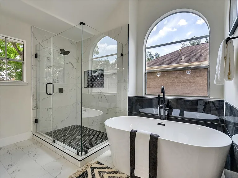 246 Cedar Elm Ln — Photo 3
