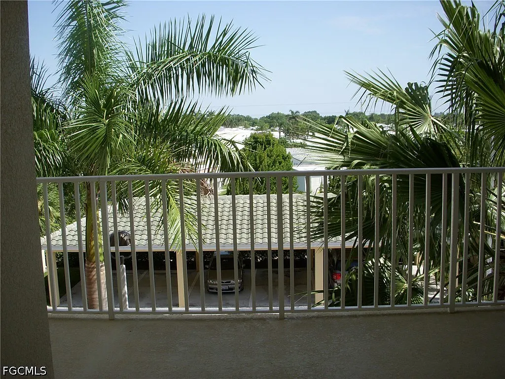 2 bed, 2.0 bath, 1500 sqft, $4,200 — Photo 4