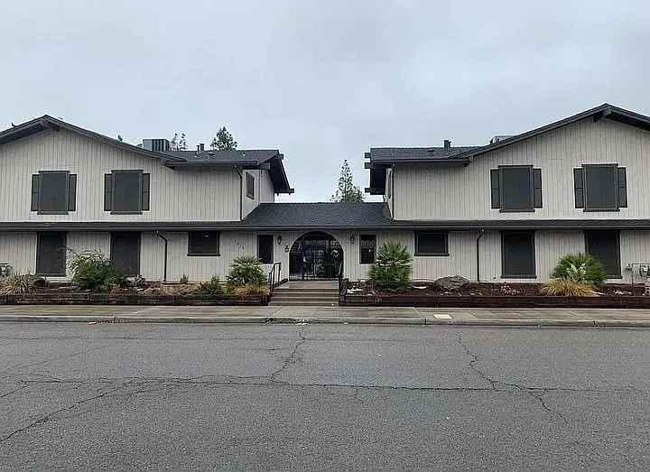 1414 W Swift Ave #106