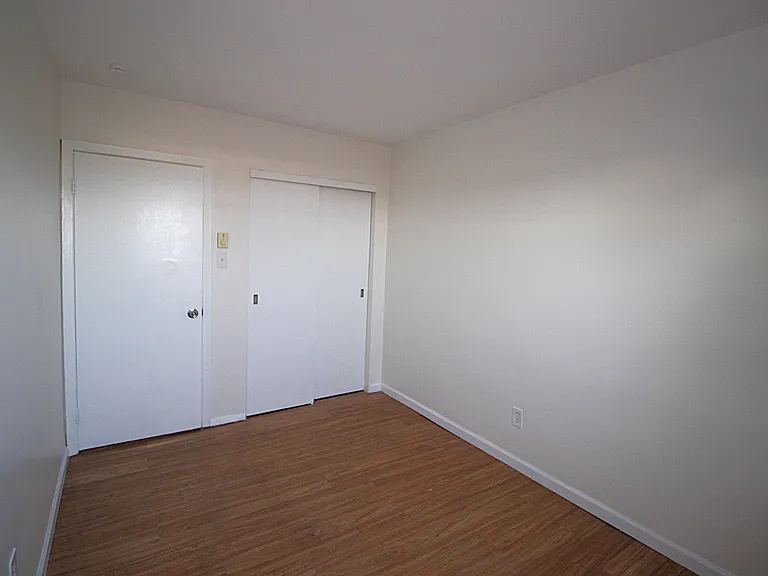 The smaller bedroom