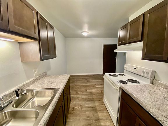 3rd image of 2718 Golfside Rd #809