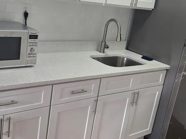 589 Madison Street image 1 of 7