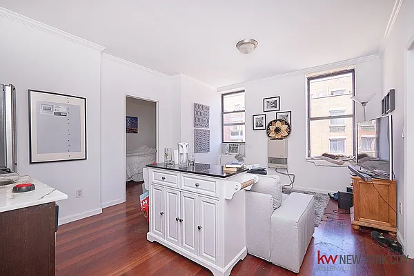 Rented by Keller Williams NYC | media 23