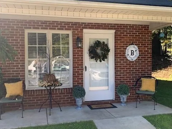 525 Highland Park Dr Suite L, Eden, NC 27288