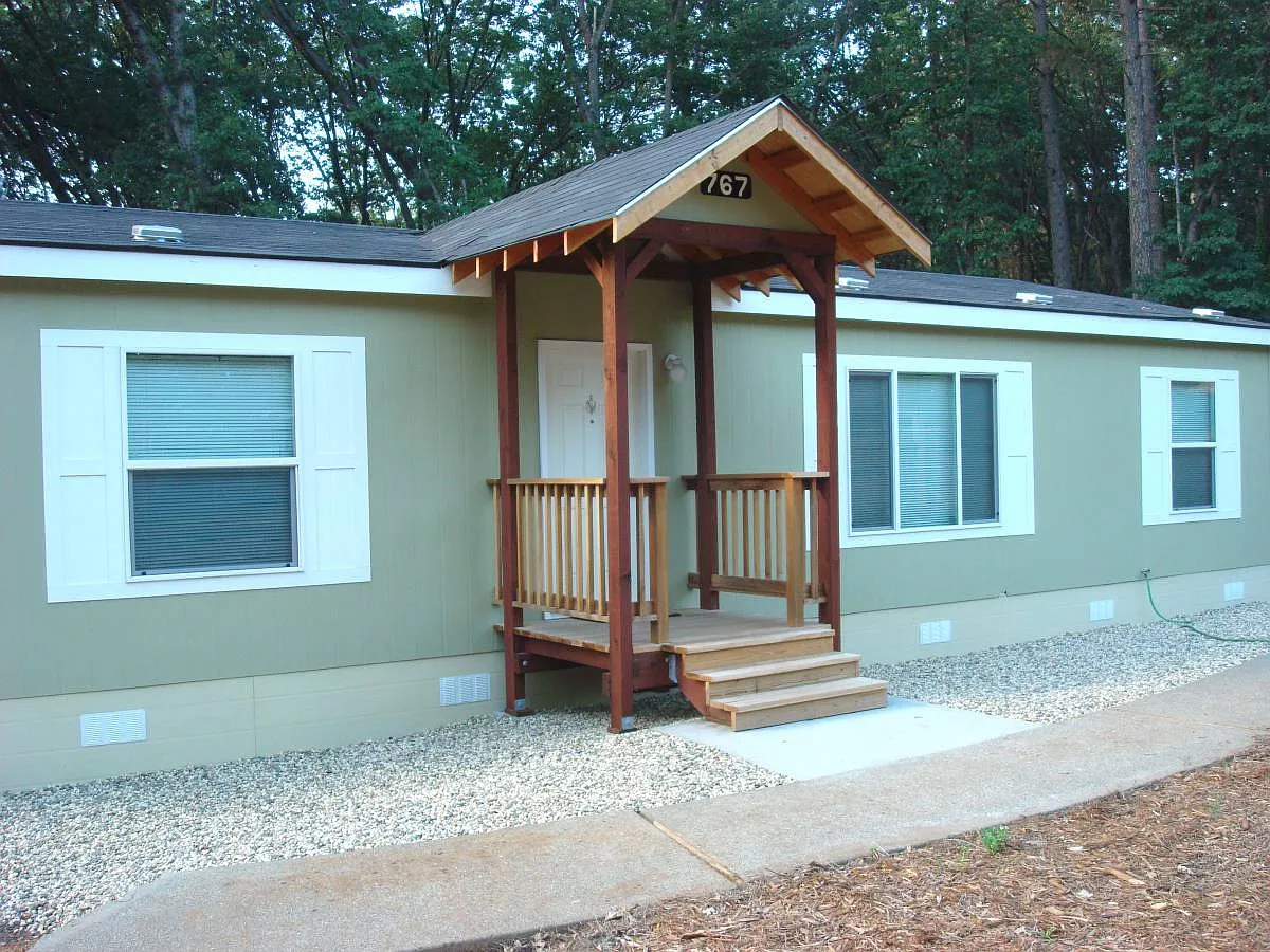 767 Red Hill Way photo 1