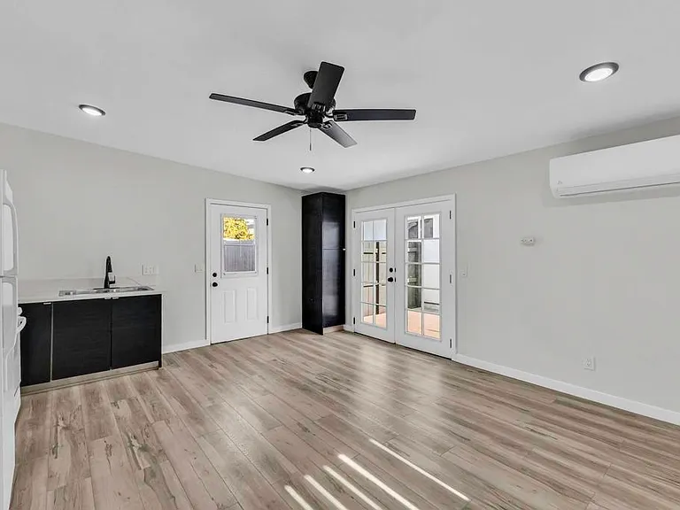 2029 E Ave #2029 — Photo 8