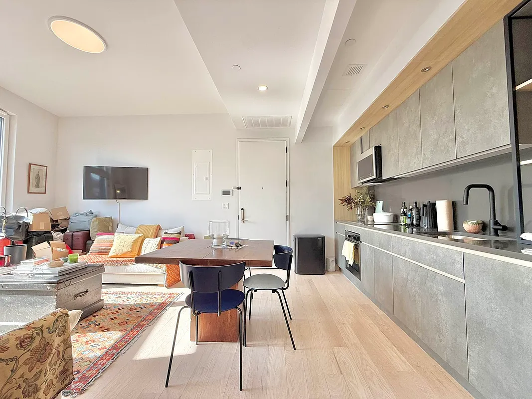 151 Carlton Avenue 5C