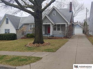 5820 Poppleton Ave, Omaha, NE 68106