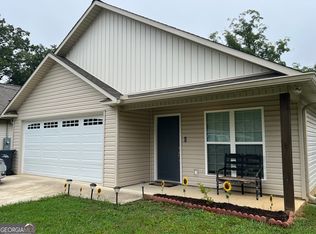 329 Almon St, Heflin, AL 36264