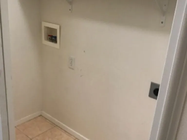 767 Meadows Dr #1 — Photo 5