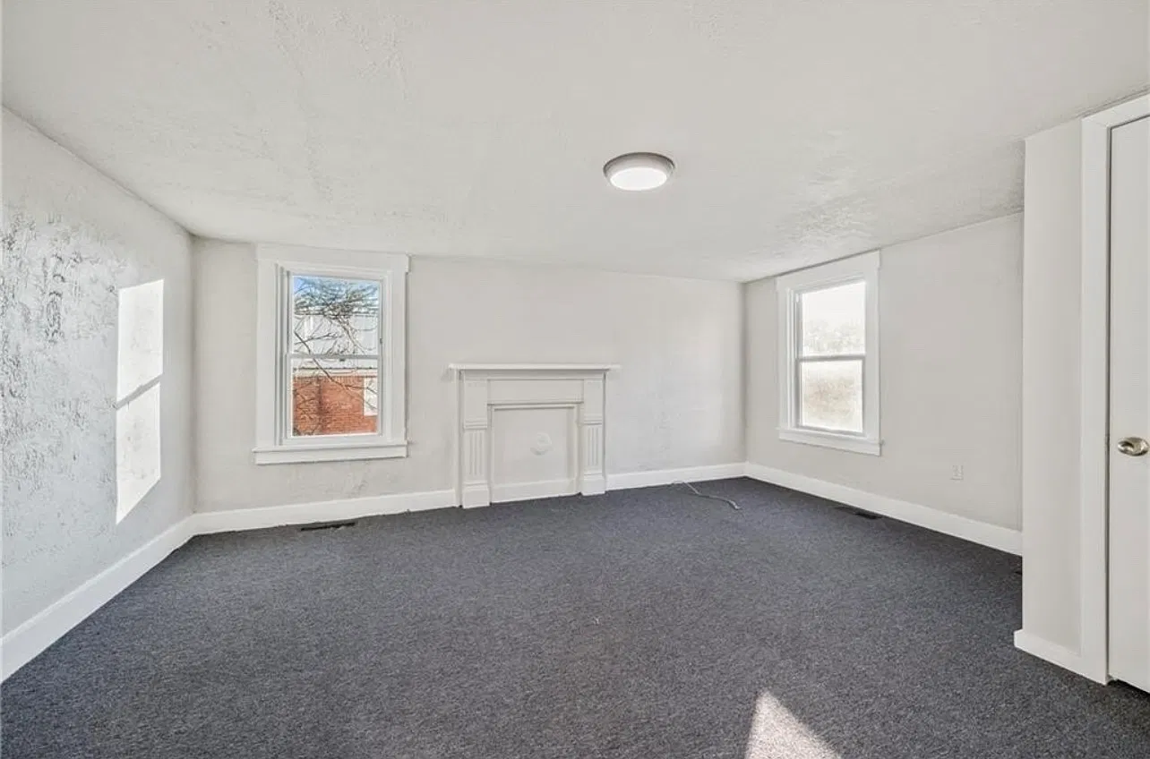 1 bed, 750 sqft, $1,200 — Photo 3
