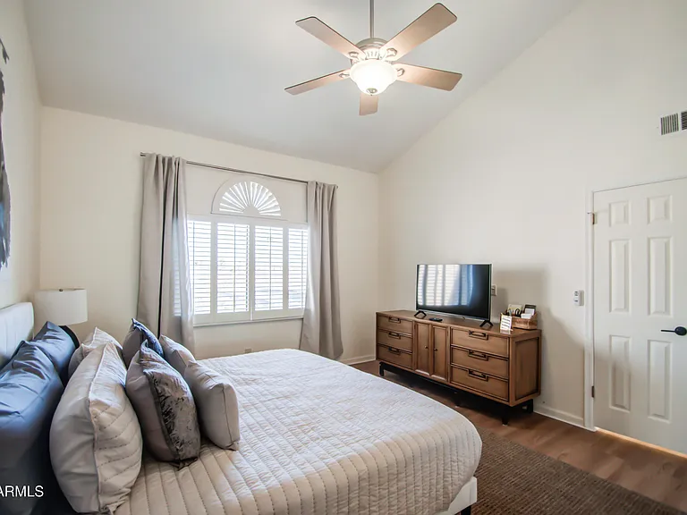 5640 E Bell Rd #1010 — Photo 21