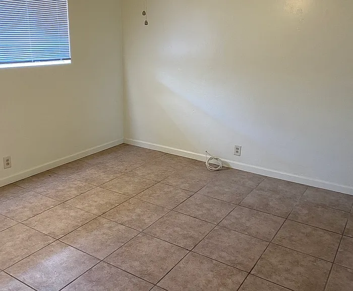 4258 E North St — Photo 7