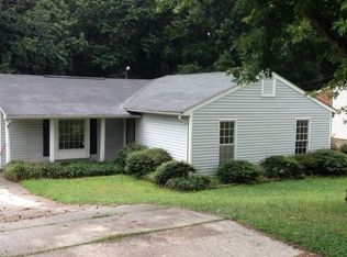 1716 Yarbrough Dr, Greensboro, NC 27405