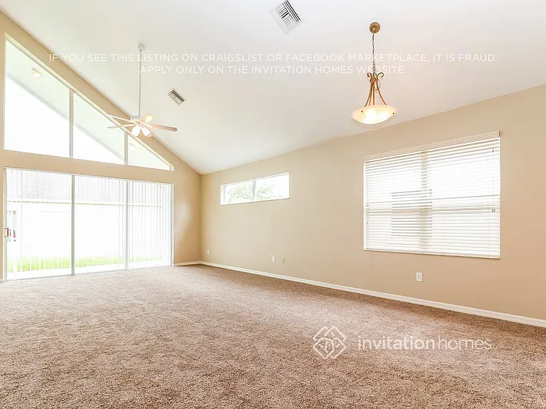 30718 Pumpkin Ridge Dr — Photo 2