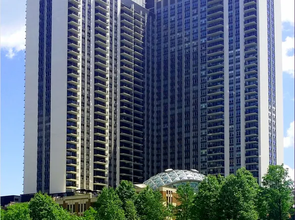 400 E Randolph St APT 2518, Chicago, IL 60601