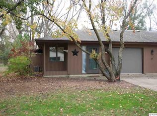 2031 Springview Dr, Mason City, IA 50401