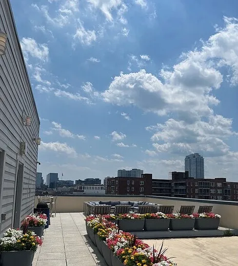 Bedford Hall Apartments — Photo 6