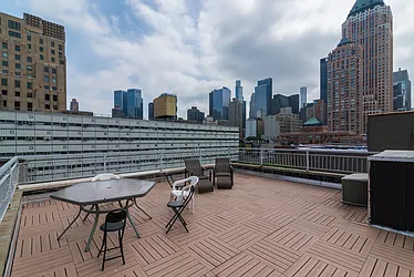 428 West 49th Street in Hell&#39;s Kitchen