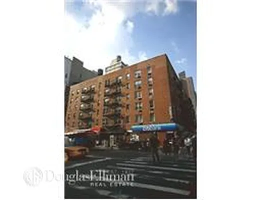 Rented by Douglas Elliman | media 24