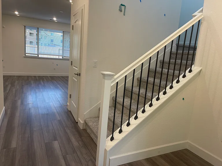 572 Knightsbridge Ct — Photo 14