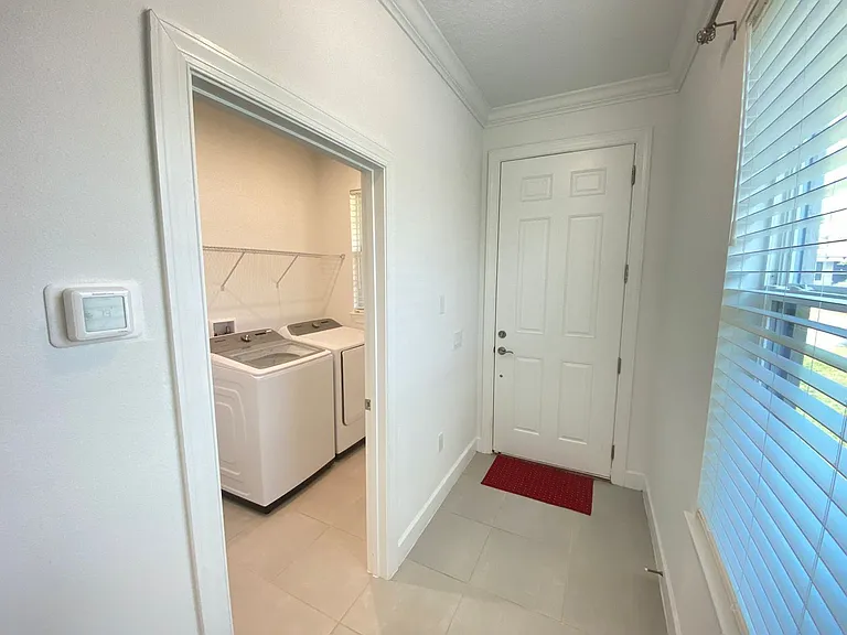 2182 Palm Tree Dr — Photo 7