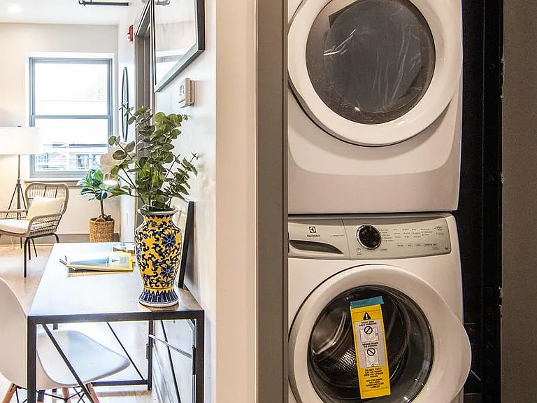 Schaefer Malthouse Lofts — Photo 10