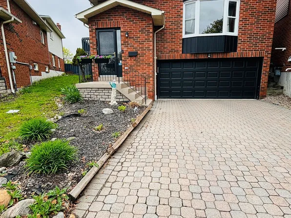 229 Glen Hill Dr, Whitby, ON L1N 7J5